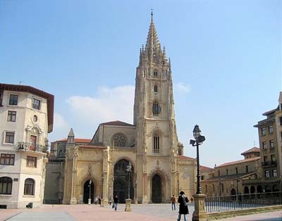 co La Catedral de Oviedo cobrará entrada